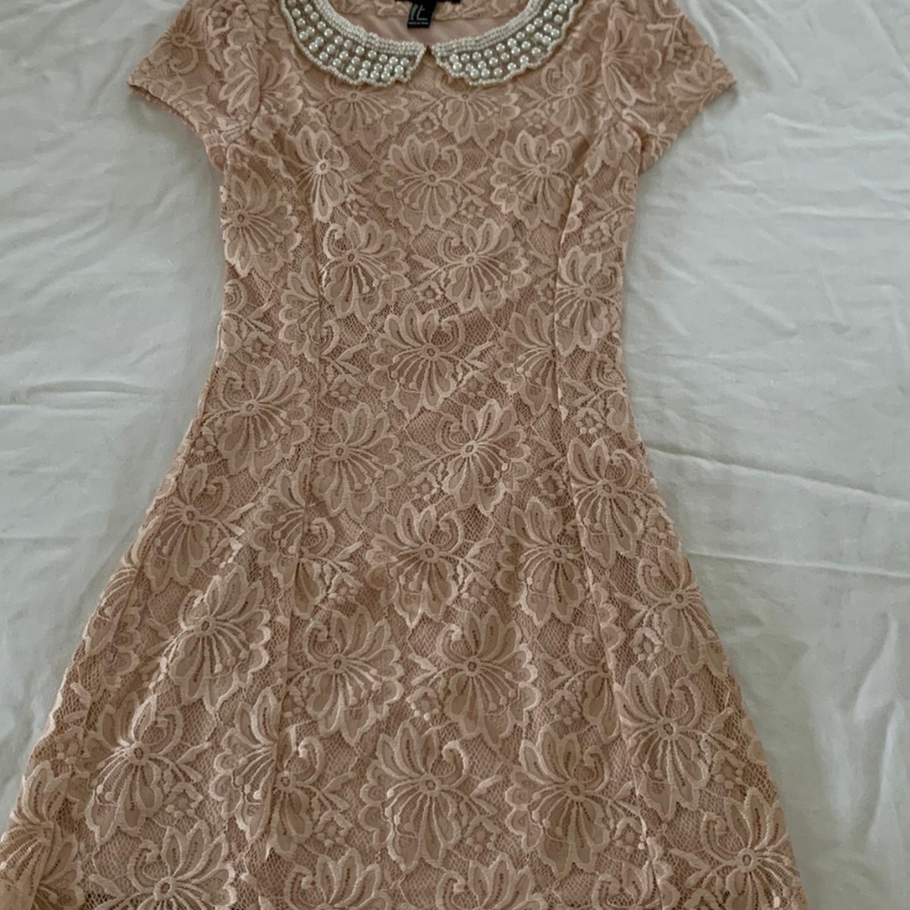 Forever 21 peach and pearl dress